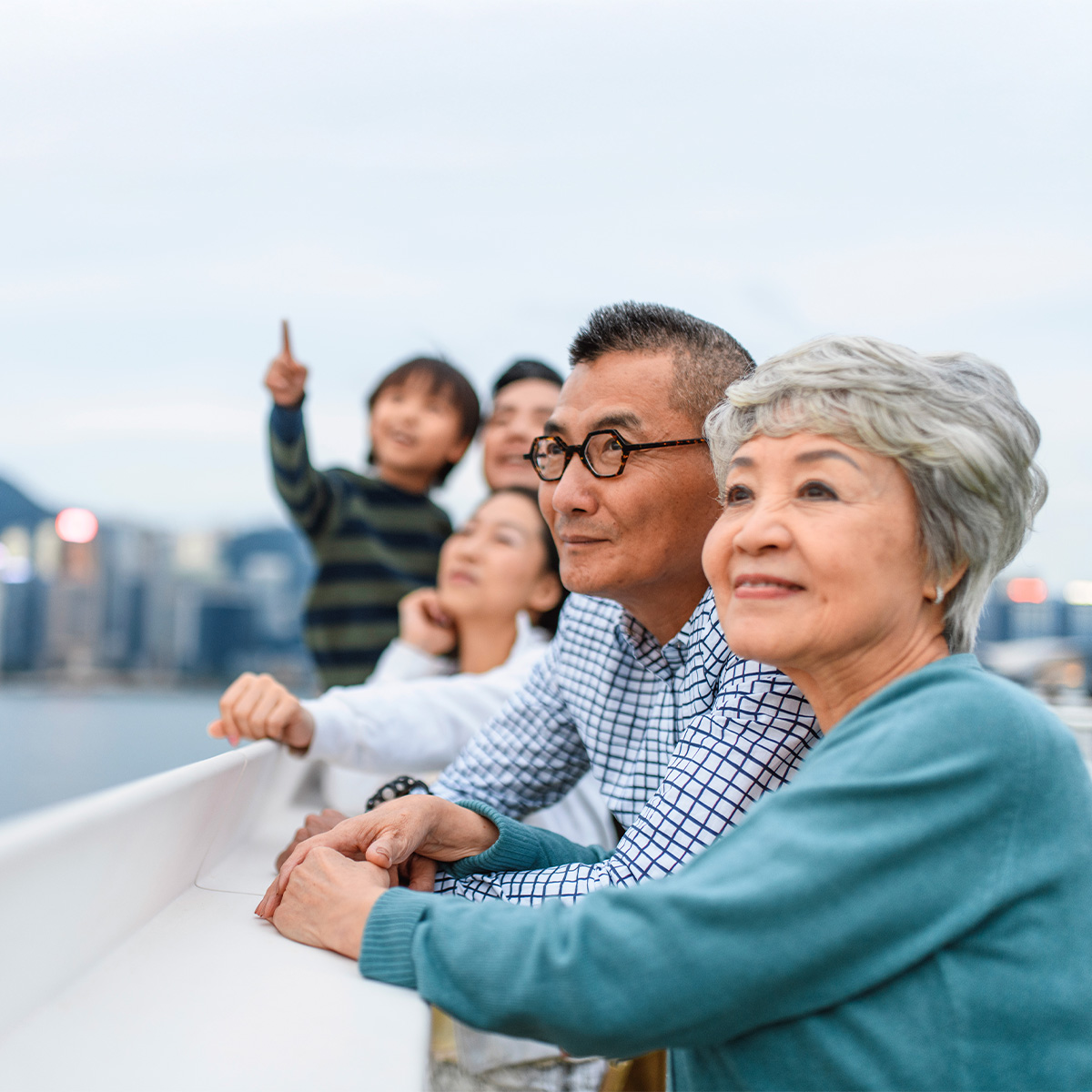 Sure! Please provide the image keywords you'd like me to use, and I'll create the professional alternative text for you.